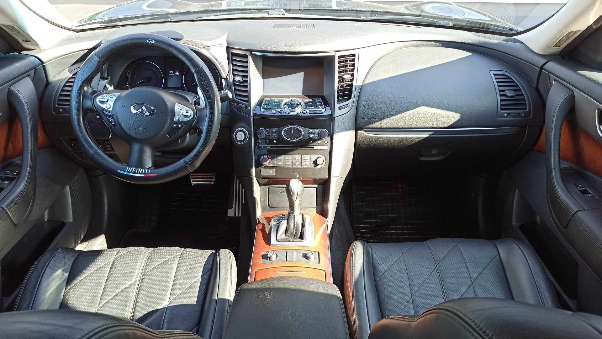 INFINITI QX70, I Десигн, фото 12