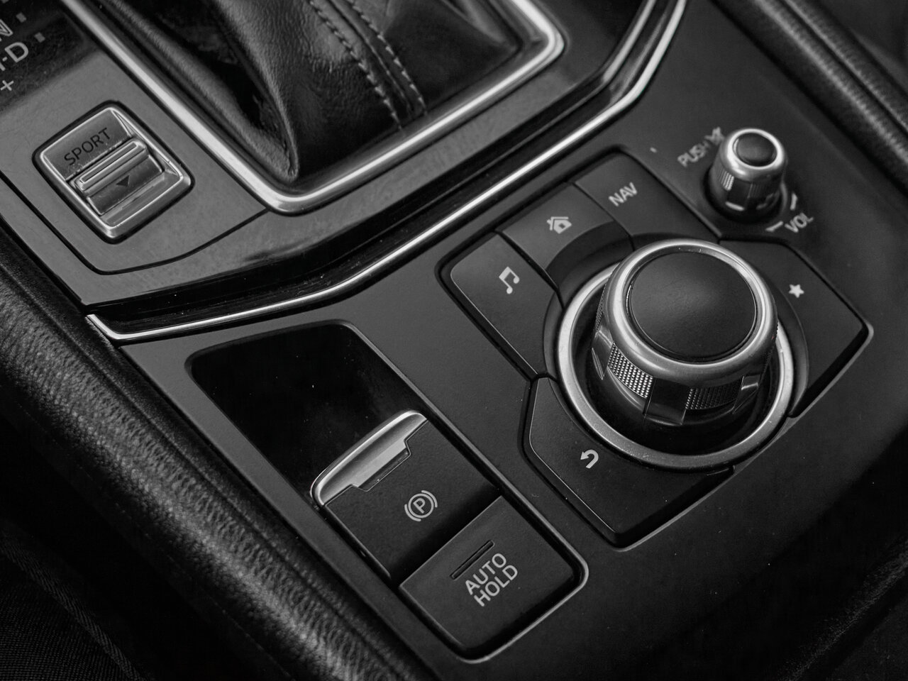 Купить Mazda CX-5 2.0 AT (150 л.с.) 4WD, 2018 в Екатеренбурге
