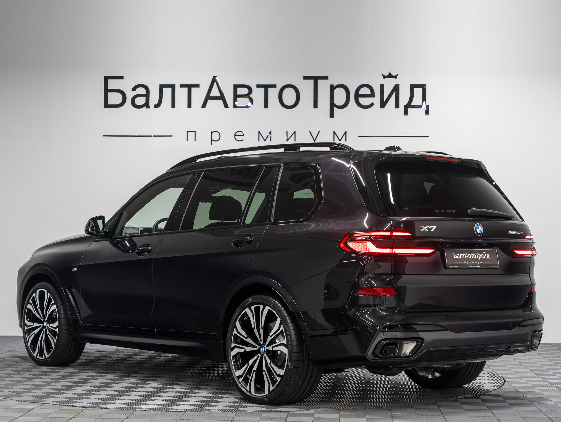 Автомобиль BMW X7 40d 3.0d AT (340 л.с.) 4WD - 10