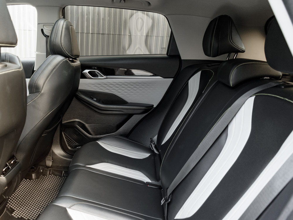 Купить Geely Coolray 1.5 AMT (177 л.с.), 2023 в Екатеренбурге