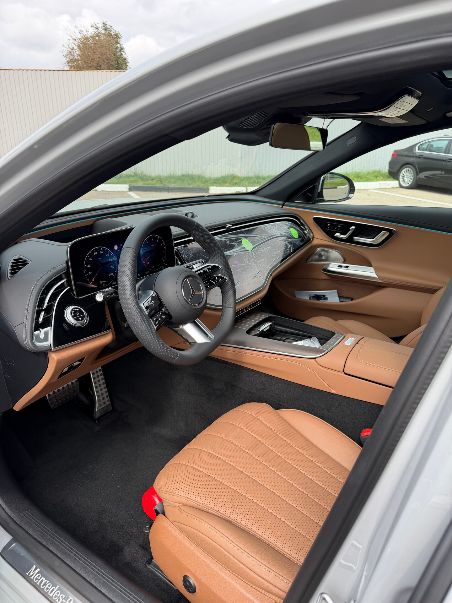 Автомобиль Mercedes-Benz E-Класс 300 2.0 AT (258 л.с.) 4WD - 5