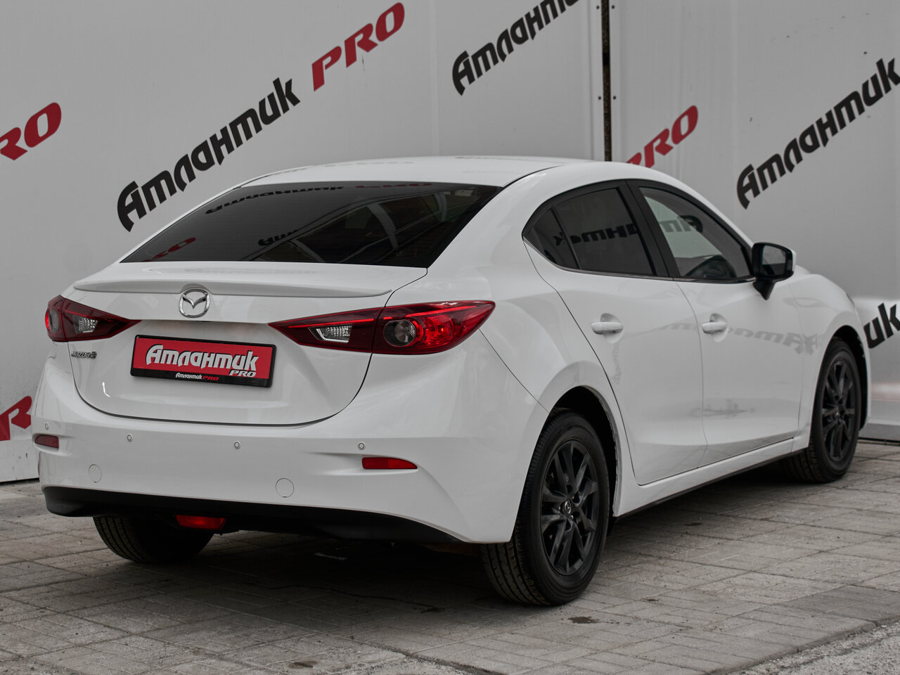 Купить Mazda 3 1.6 AT (104 л.с.), 2014 в Екатеренбурге
