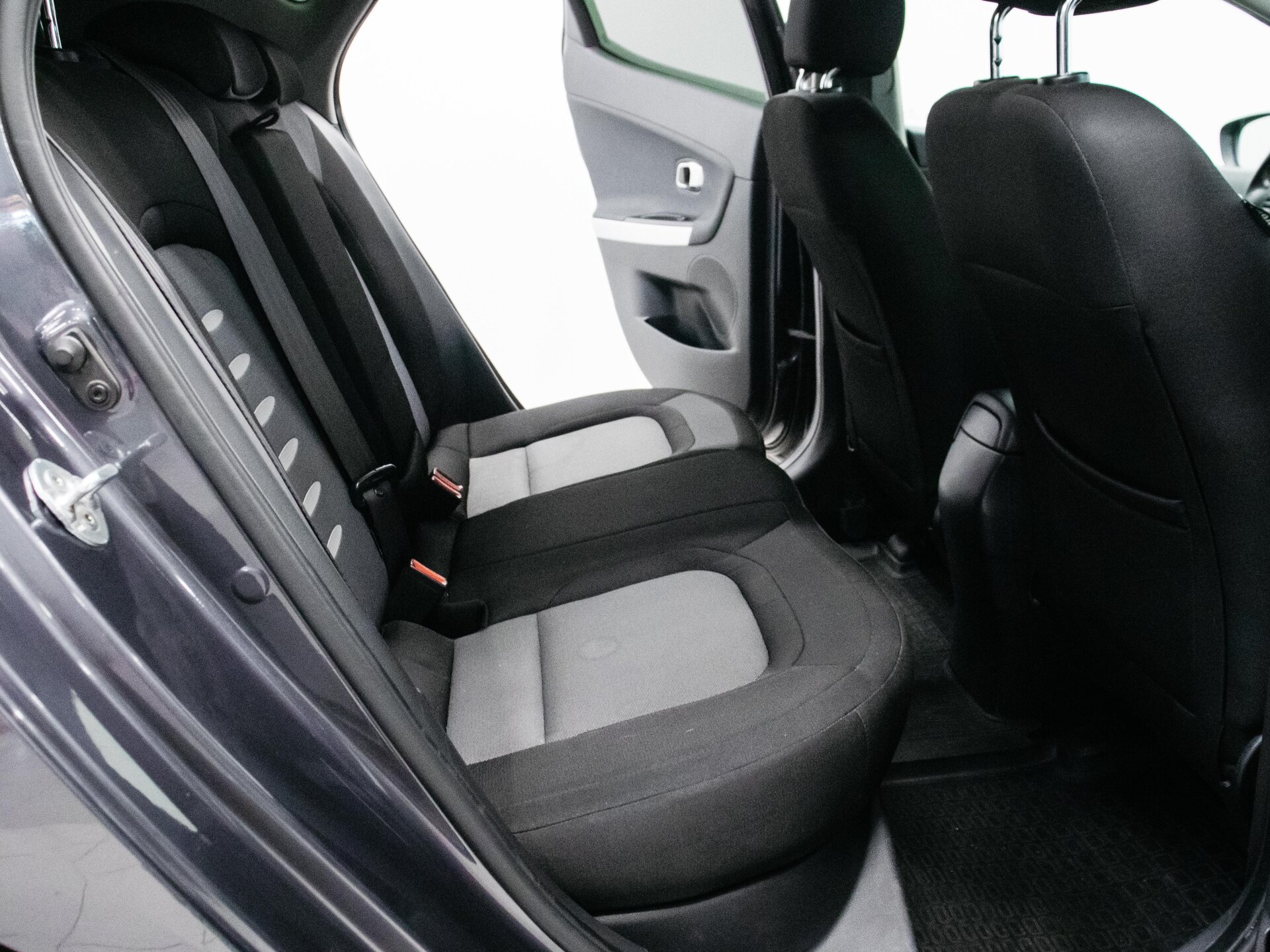 Kia Ceed 2015 26