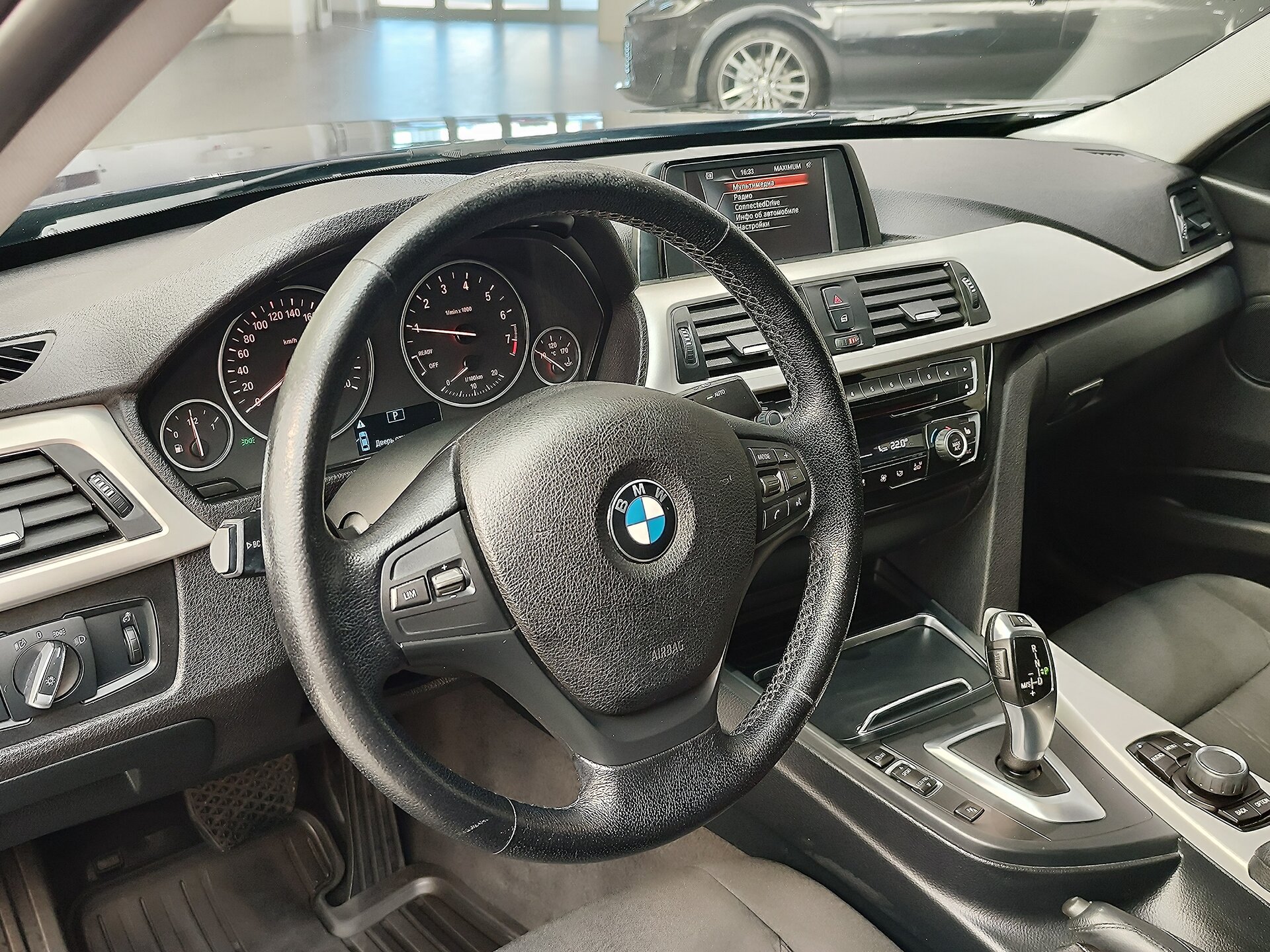 Автомобиль BMW 3 серии 318i 1.5 AT (136 л.с.) - 7