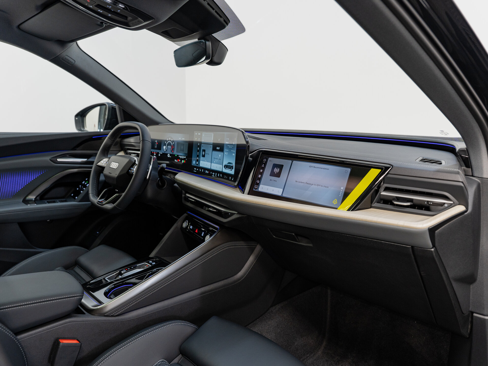 Автомобиль Audi Q5 L 2.0 AMT (204 л.с.) 4WD - 11
