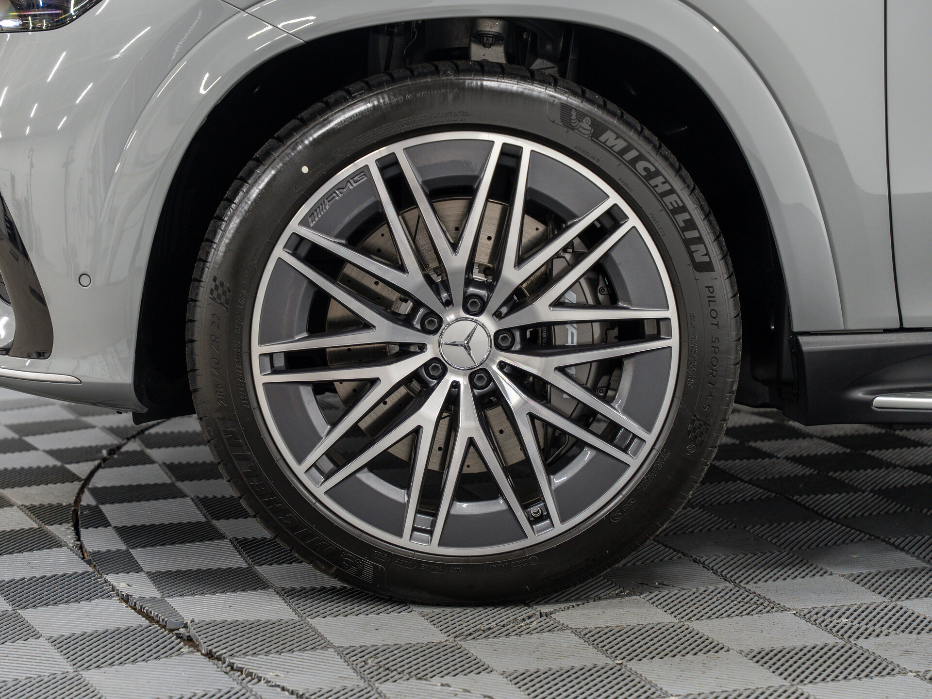 Автомобиль Mercedes-Benz GLE Coupe AMG 53 AMG 3.0 AT (435 л.с.) 4WD - 3
