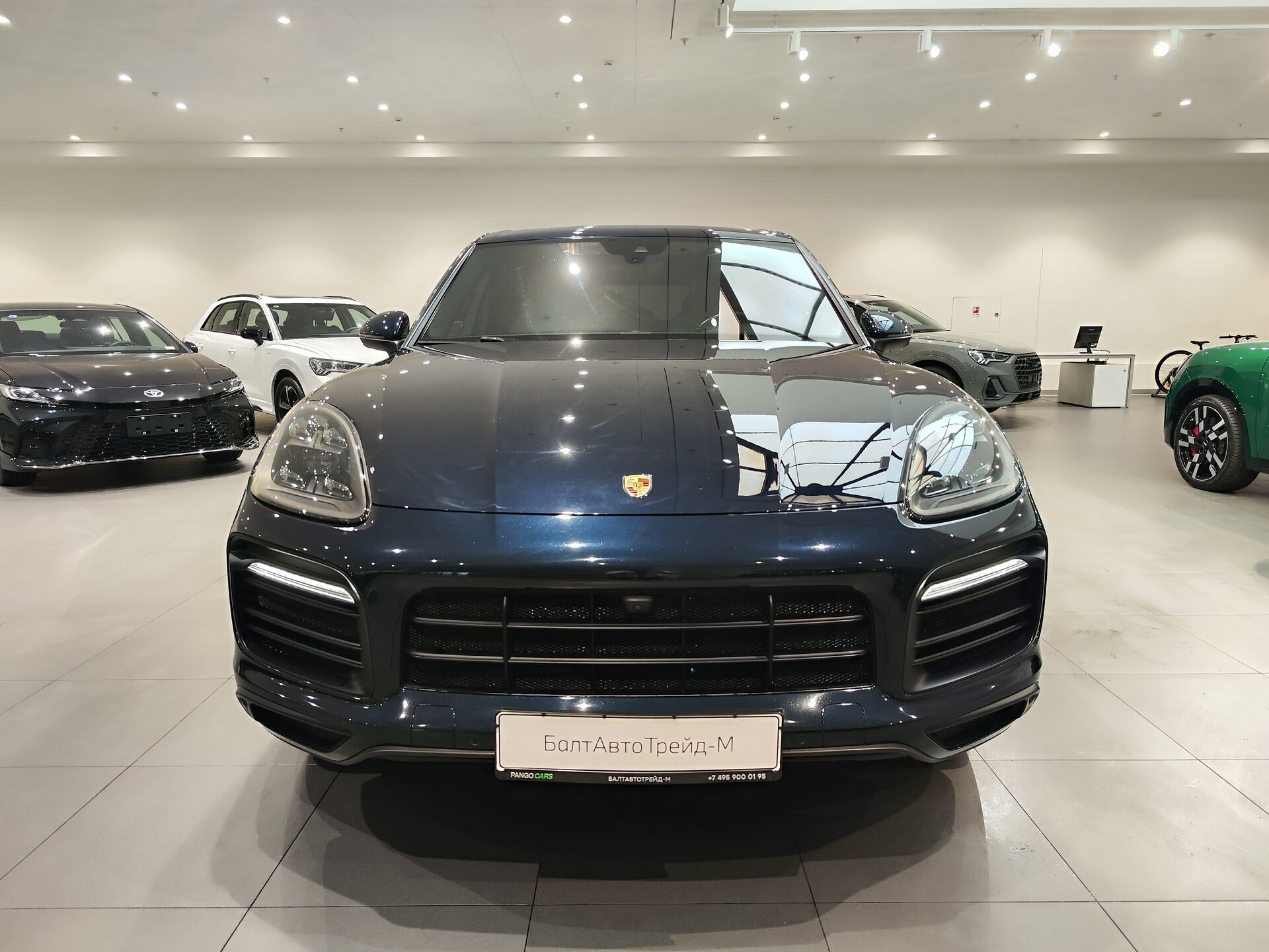 Автомобиль Porsche Cayenne 3.0 AT (340 л.с.) 4WD - 2