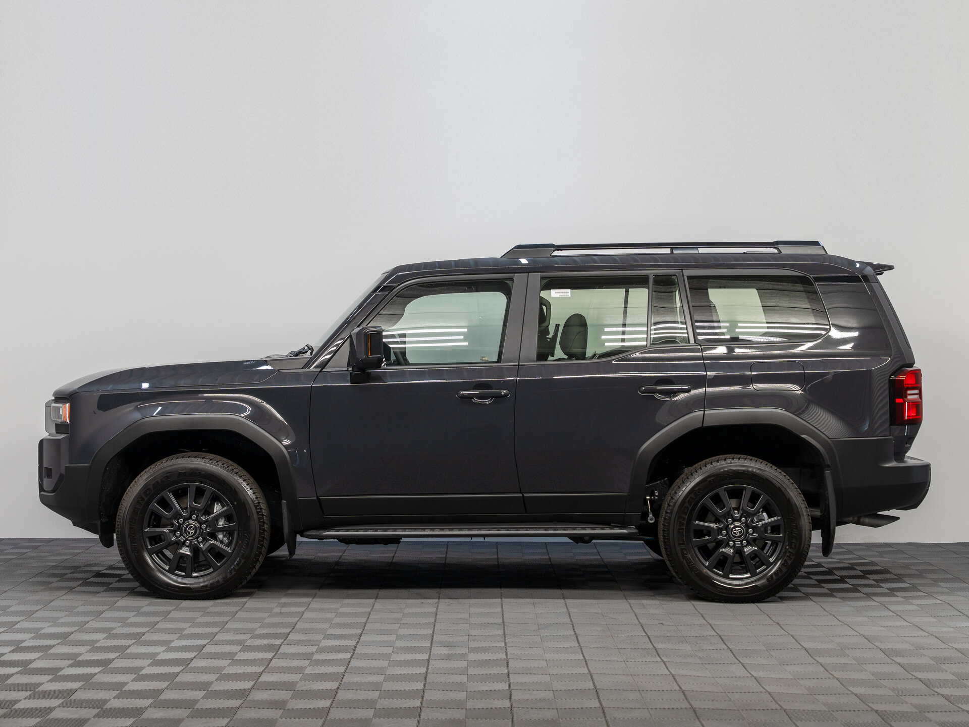 Автомобиль Toyota Land Cruiser Prado 2.8d AT (204 л.с.) 4WD - 8