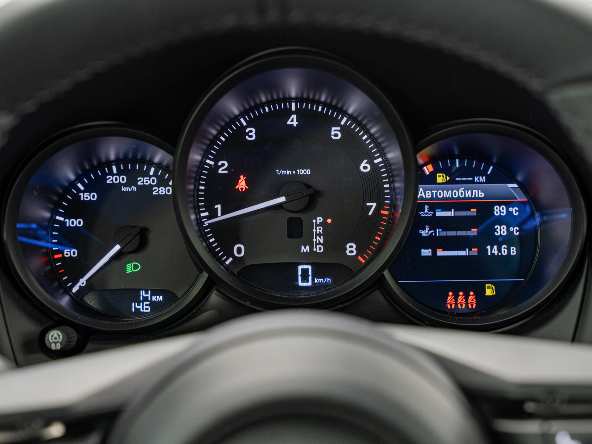 Автомобиль Porsche Macan 2.0 AMT (265 л.с.) 4WD - 18
