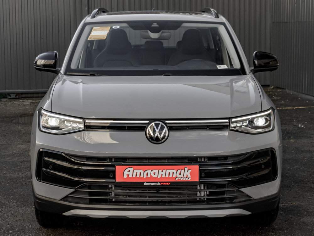 Купить Volkswagen Tharu XR 300 TSI 1.5 AMT (160 л.с.), 2025 в Екатеренбурге