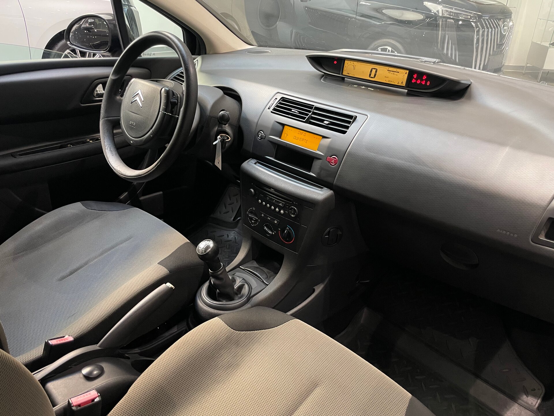 Автомобиль Citroen C4 1.6 MT (109 л.с.) - 11