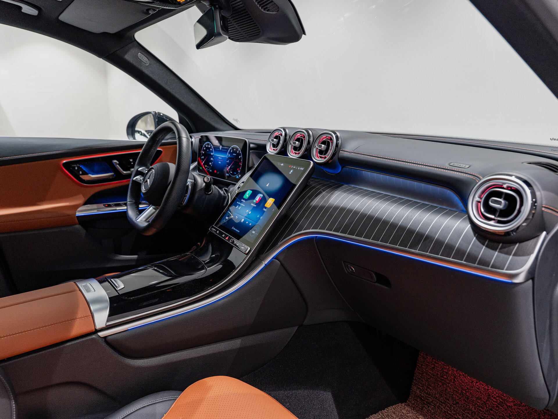 Автомобиль Mercedes-Benz GLC 300 2.0 AT (258 л.с.) 4WD - 11