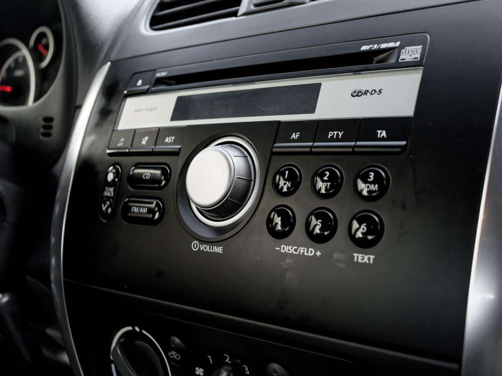 Купить Suzuki SX4 1.6 MT (112 л.с.), 2012 в Екатеренбурге