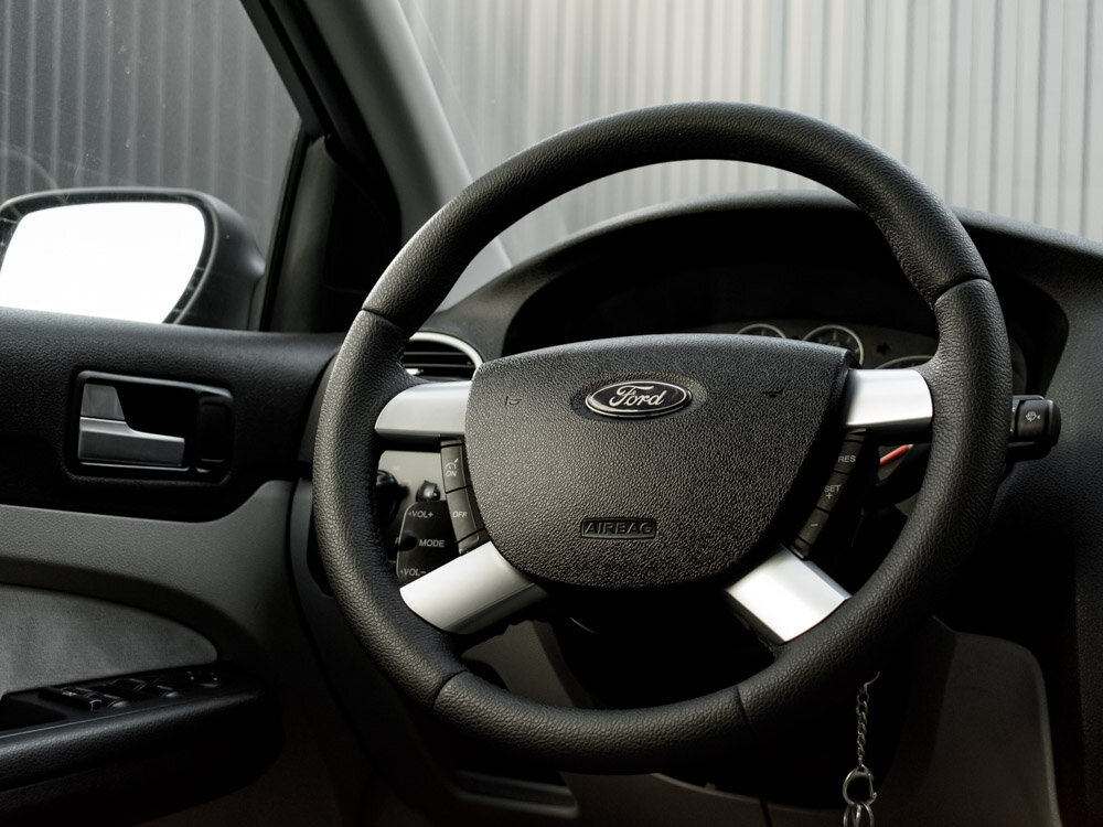 Купить Ford Focus 1.6 AT (100 л.с.), 2006 в Екатеренбурге