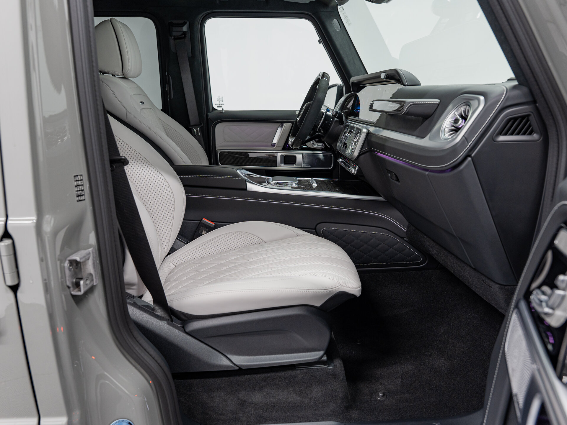 Автомобиль Mercedes-Benz G-Класс AMG 63 AMG 4.0 AT (585 л.с.) 4WD - 14
