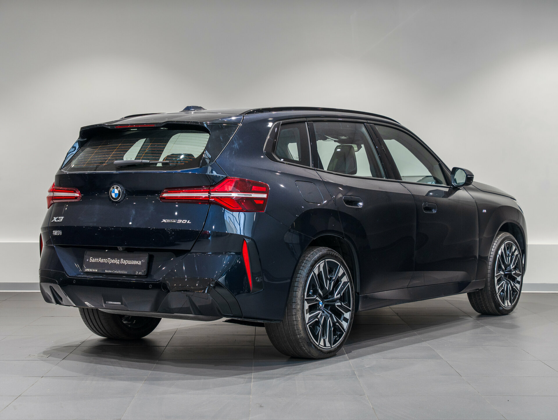 Автомобиль BMW X3 30L xDrive 2.0 AT (258 л.с.) 4WD - 4