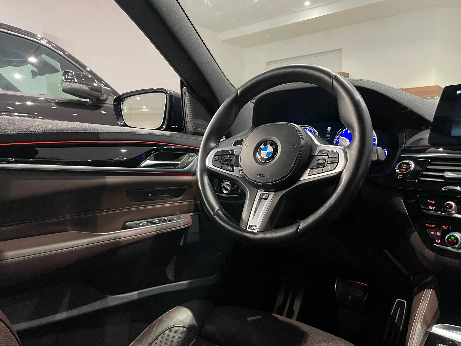 Автомобиль BMW 6 серии 640i xDrive 3.0 AT (340 л.с.) 4WD - 15