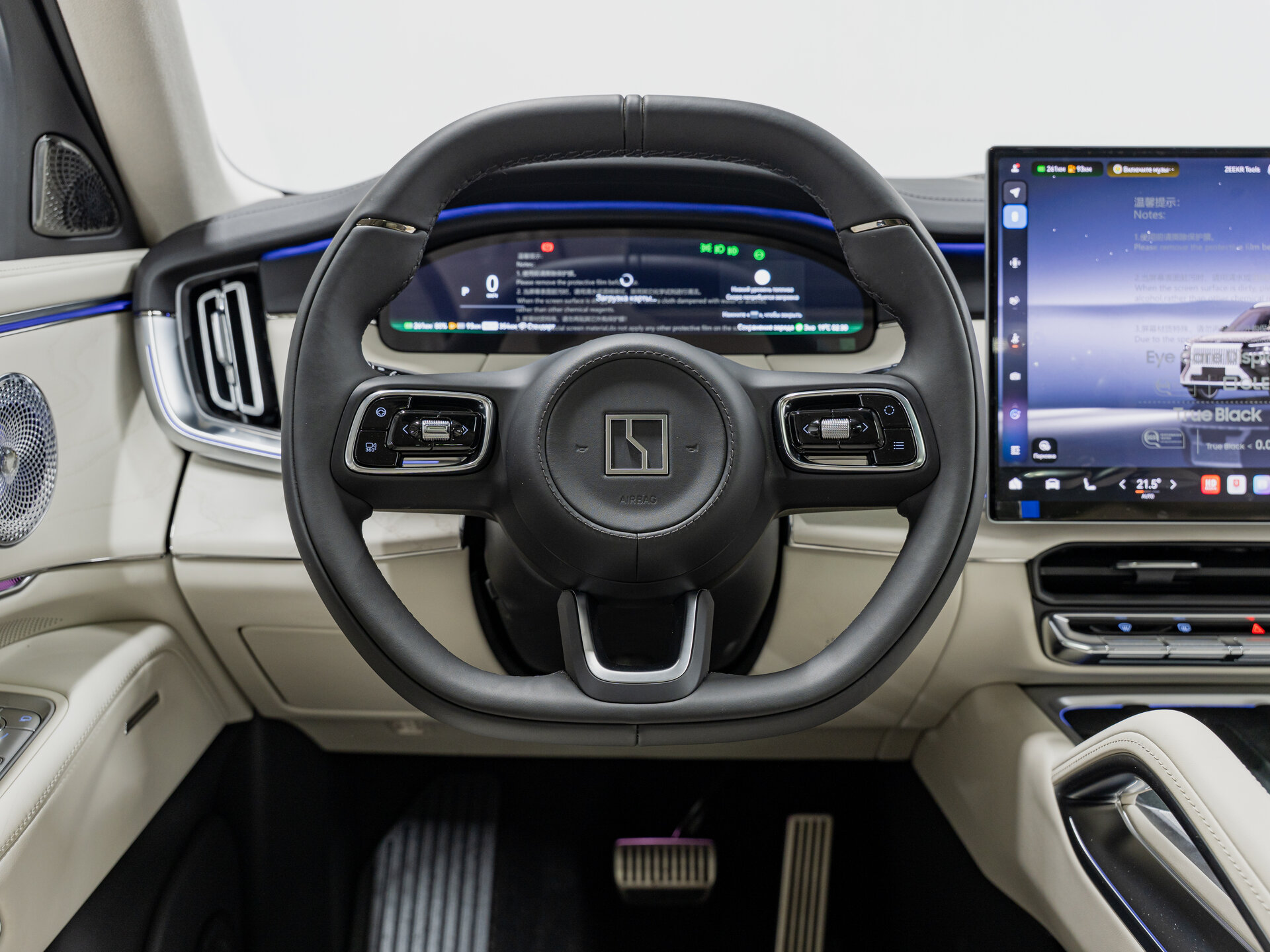 Автомобиль Zeekr 8X 70 kWh 2.0hyb AT (898 л.с.) 4WD - 16