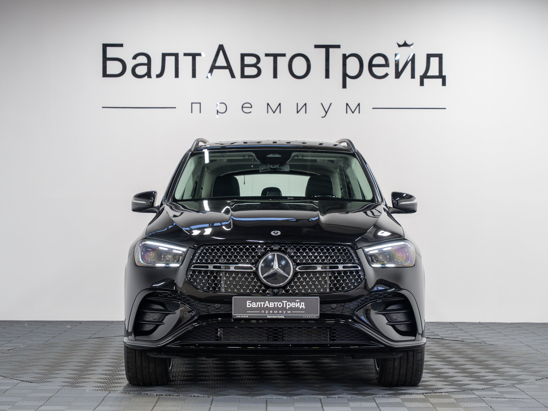 Автомобиль Mercedes-Benz GLE 450 3.0 AT (381 л.с.) 4WD - 4