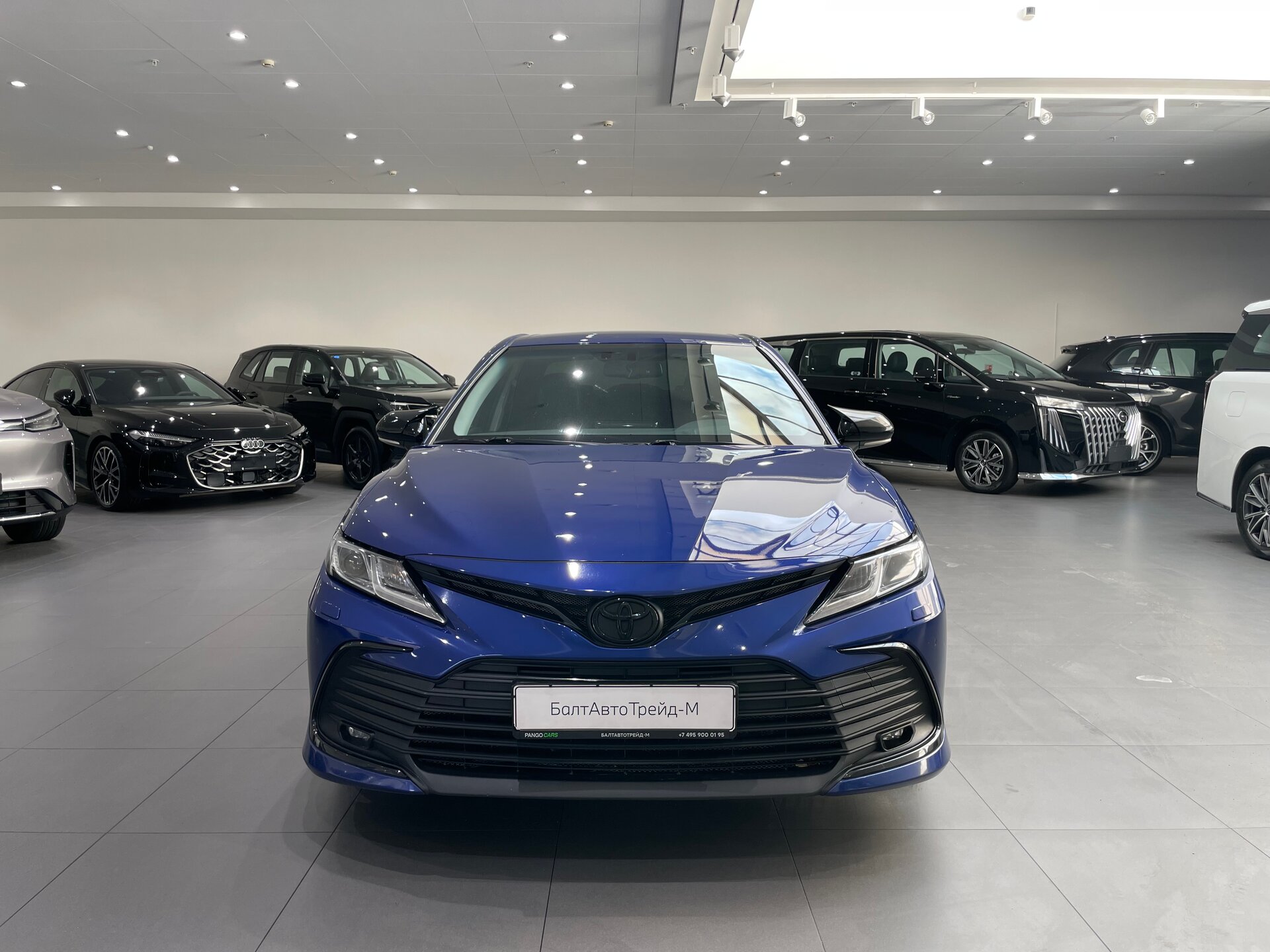Автомобиль Toyota Camry 2.5 AT (200 л.с.) - 2