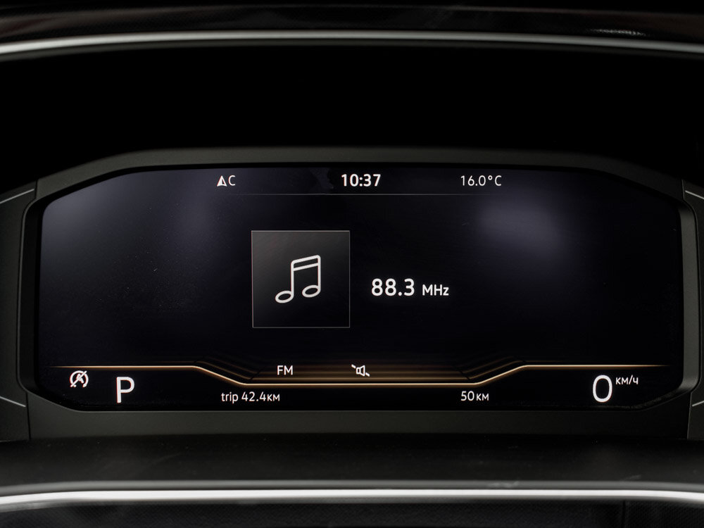 Купить Volkswagen Tharu XR 300 TSI 1.5 AMT (160 л.с.), 2025 в Екатеренбурге