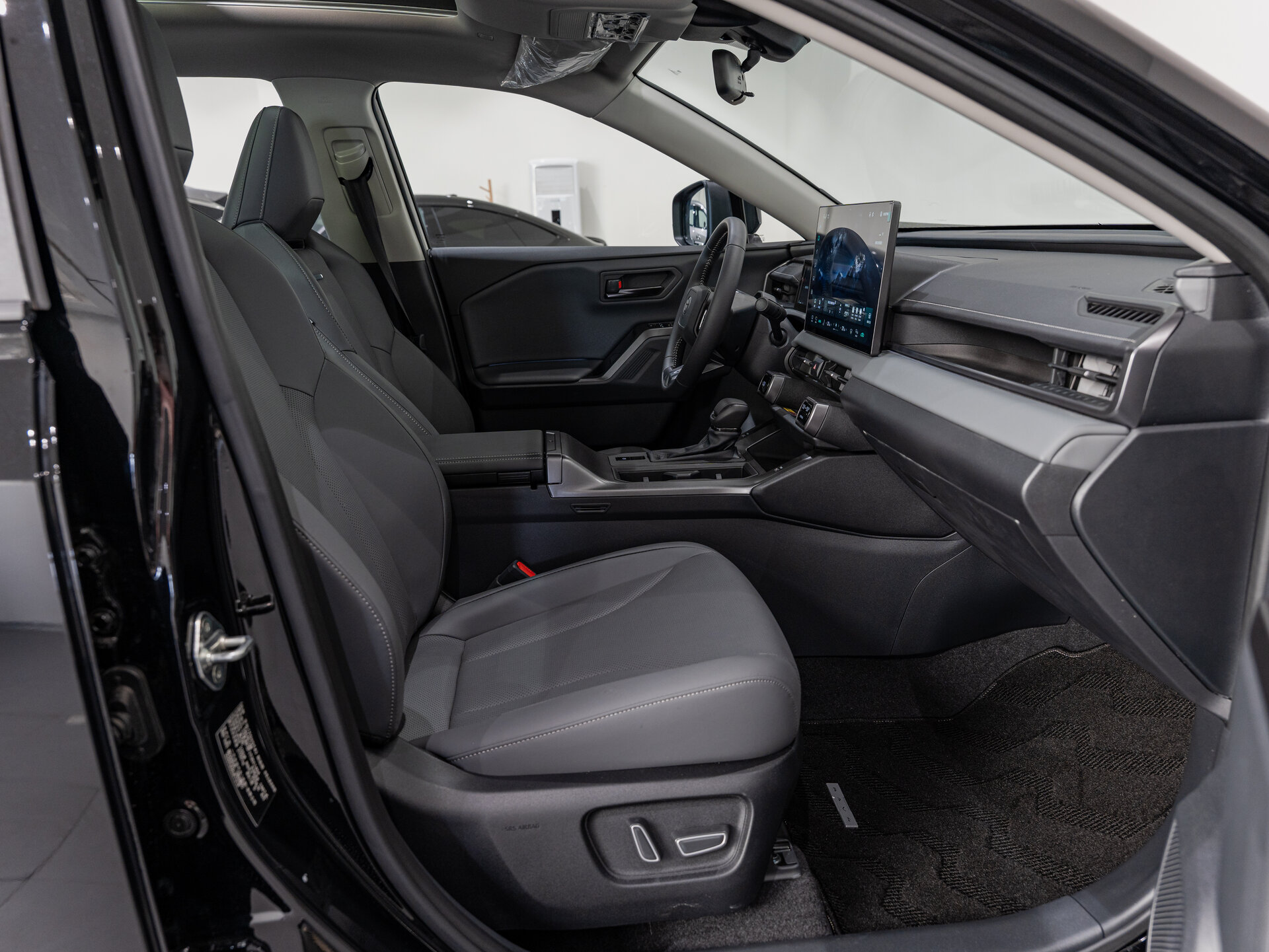 Автомобиль Toyota RAV4 2.0 CVT (171 л.с.) 4WD - 10