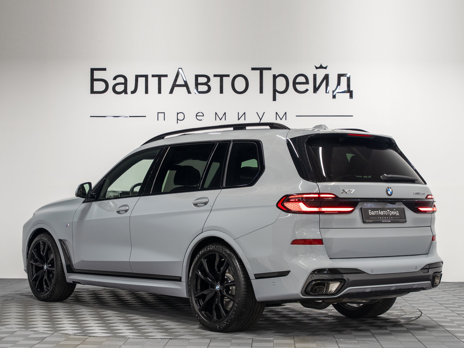 Автомобиль BMW X7 40d 3.0d AT (340 л.с.) 4WD - 10