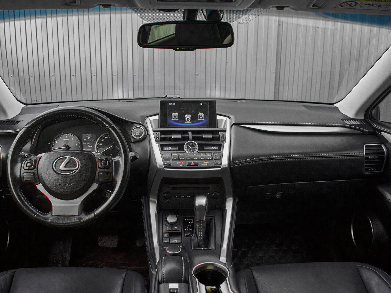Купить Lexus NX 200 2.0 CVT (150 л.с.) 4WD, 2015 в Екатеренбурге