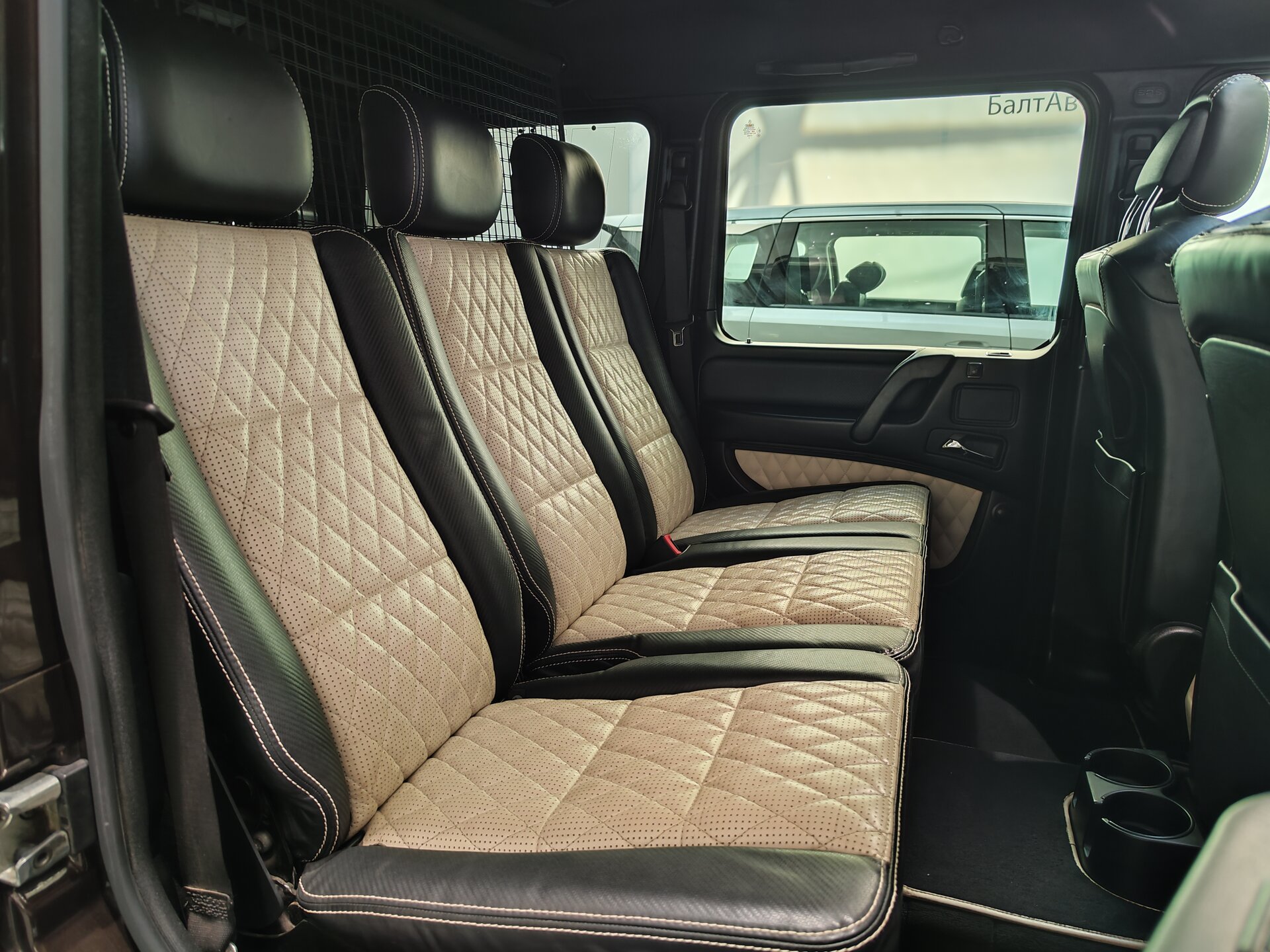 Автомобиль Mercedes-Benz G-Класс AMG 63 AMG 5.5 AT (571 л.с.) 4WD - 12