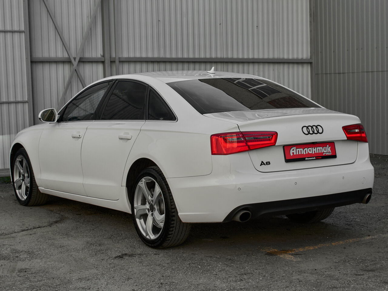 Купить Audi A6 2.0 CVT (180 л.с.), 2012 в Екатеренбурге