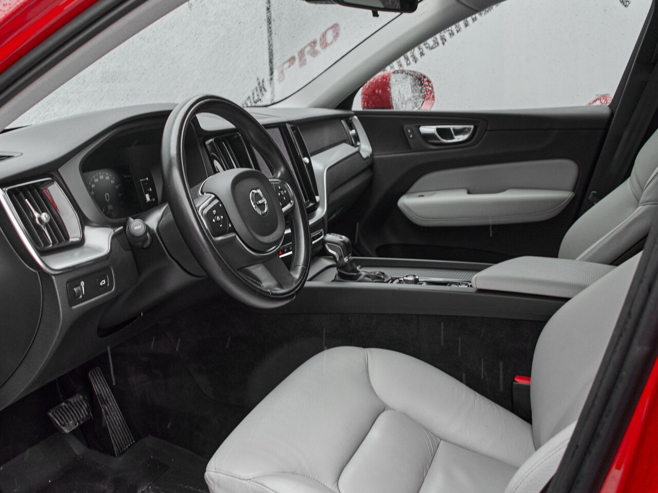 Купить Volvo XC60 2.0d AT (190 л.с.) 4WD, 2019 в Екатеренбурге