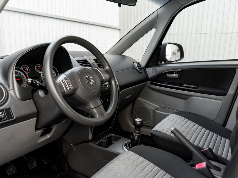 Купить Suzuki SX4 1.6 MT (112 л.с.), 2012 в Екатеренбурге