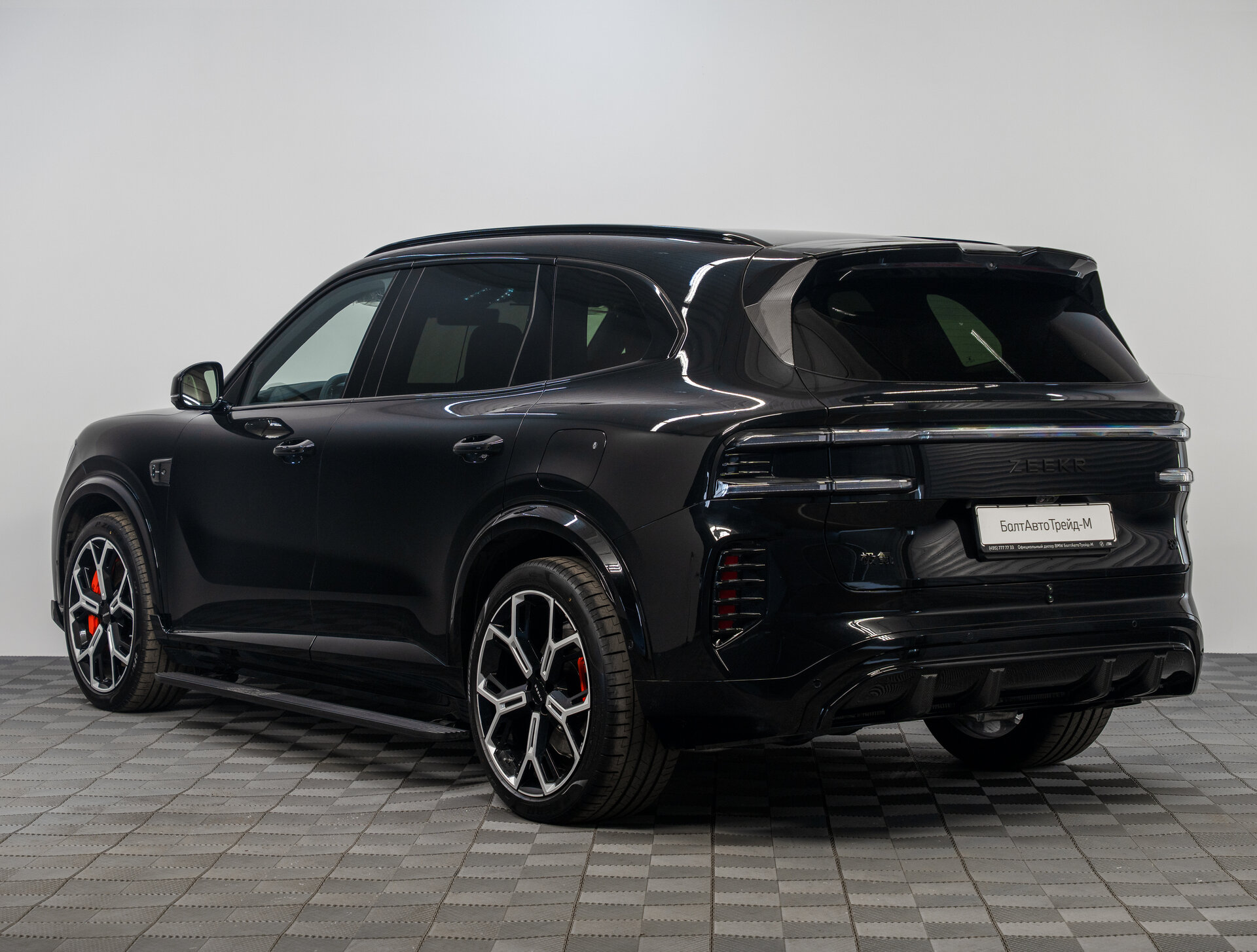 Автомобиль Zeekr 8X Dawn 2.0hyb AT (1401 л.с.) 4WD - 4