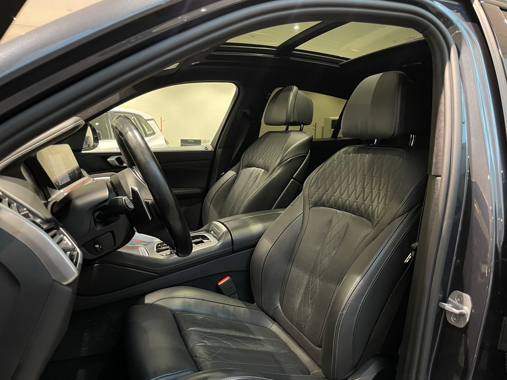 Автомобиль BMW X6 40d 3.0d AT (340 л.с.) 4WD - 8