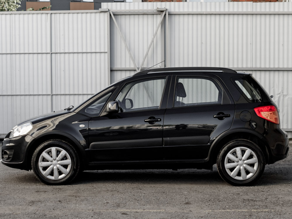 Купить Suzuki SX4 1.6 MT (112 л.с.), 2012 в Екатеренбурге