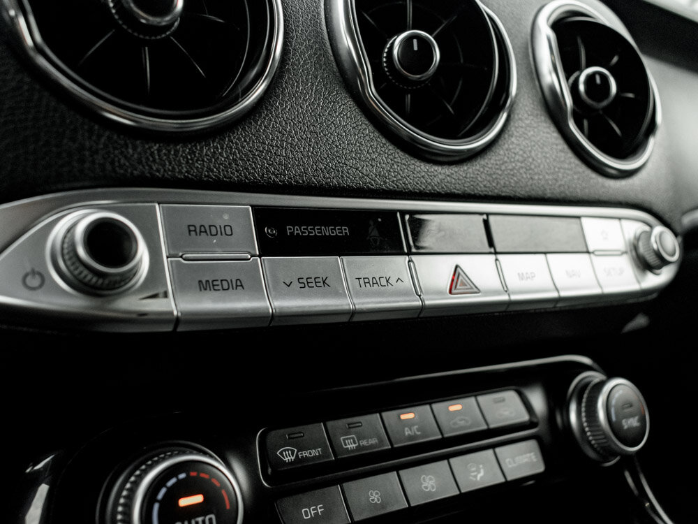 Купить Kia Stinger 2.0 AT (247 л.с.) 4WD, 2018 в Екатеренбурге