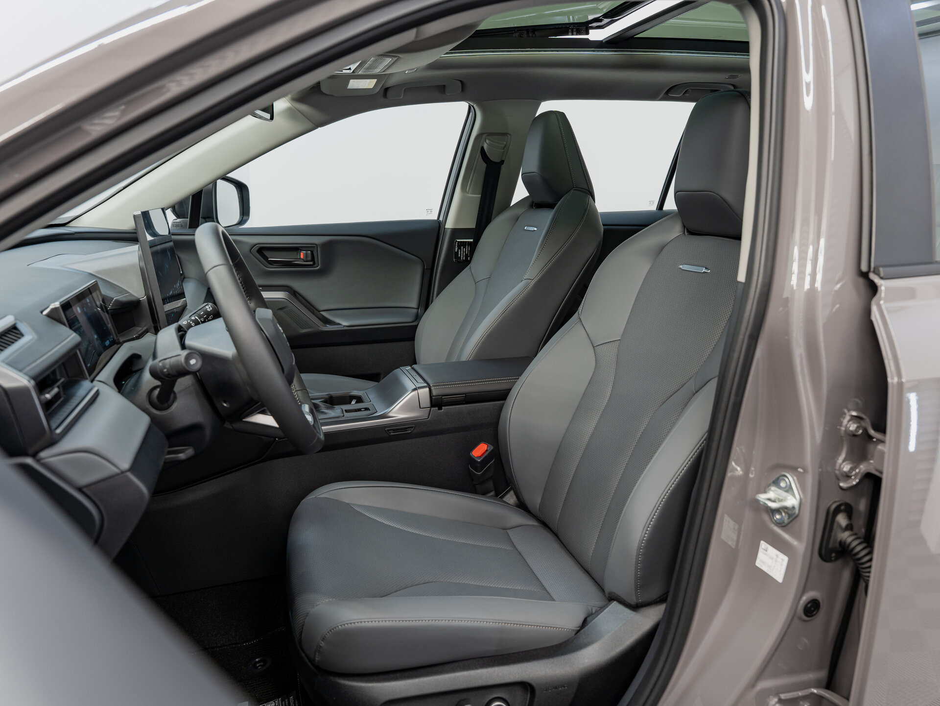Автомобиль Toyota RAV4 2.0 CVT (171 л.с.) 4WD - 18