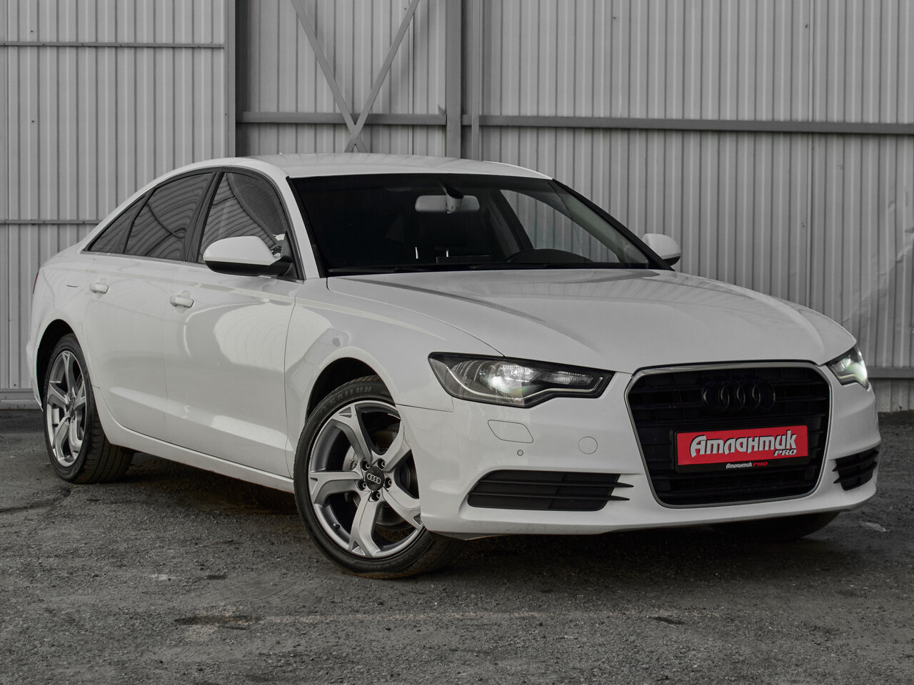Купить Audi A6 2.0 CVT (180 л.с.), 2012 в Екатеренбурге