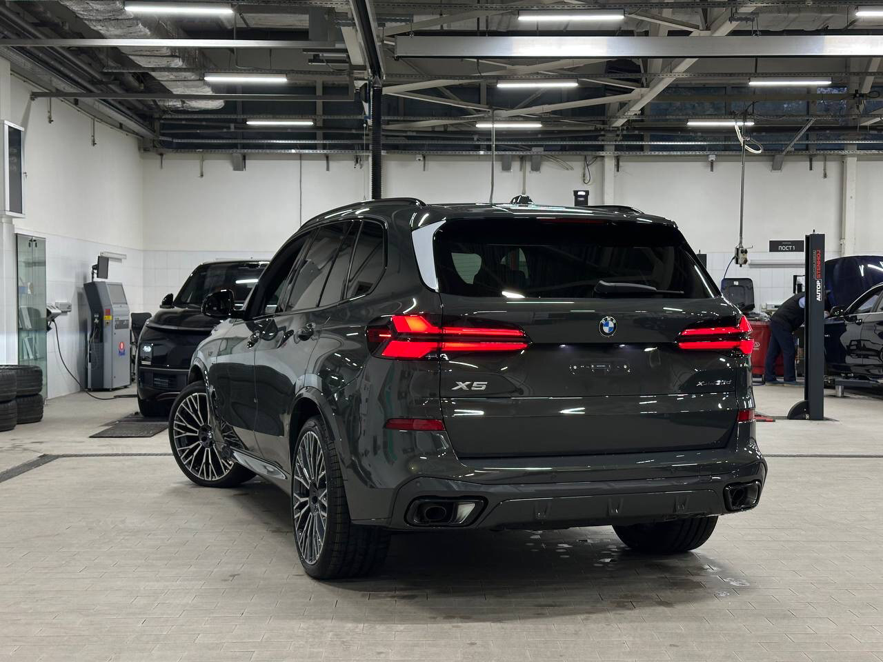Автомобиль BMW X5 30d 3.0d AT (286 л.с.) 4WD - 2