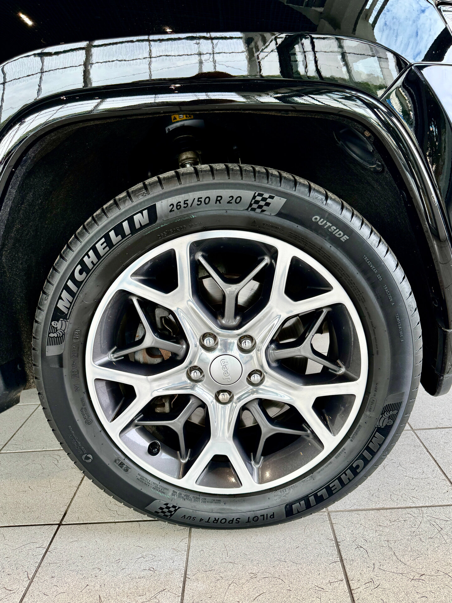 БУ автомобиль Jeep Grand Cherokee 2019  3.0 л ( 250 л. с.) Черный с пробегом 80445 км