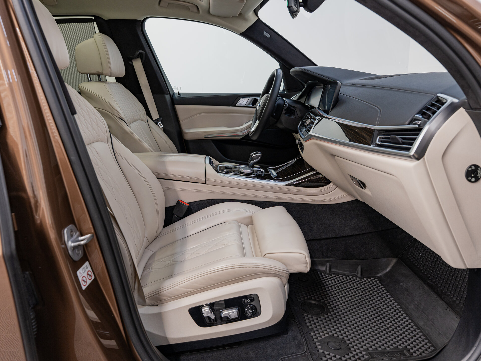 Автомобиль BMW X7 30d 3.0d AT (265 л.с.) 4WD - 10