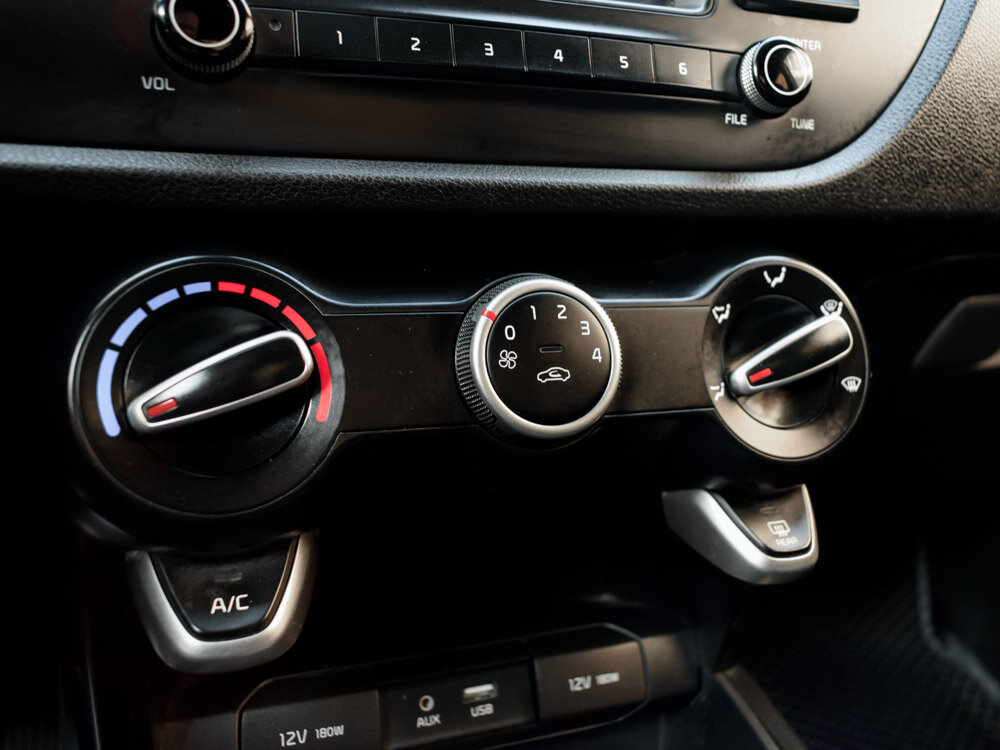 Купить Kia Rio 1.4 AT (100 л.с.), 2019 в Екатеренбурге