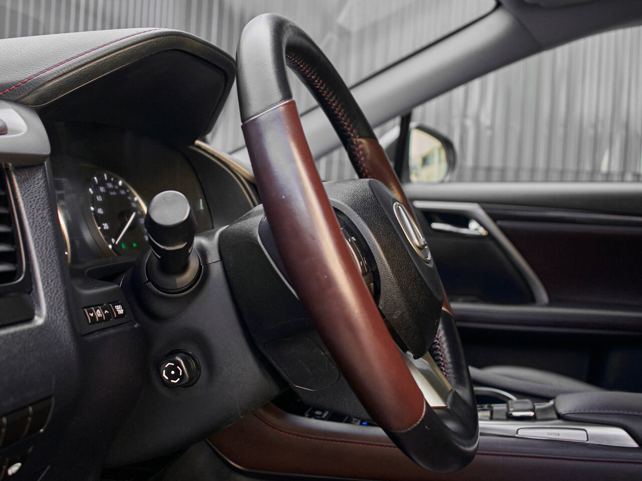 Купить Lexus RX 350L 3.5 AT (294 л.с.) 4WD, 2019 в Екатеренбурге