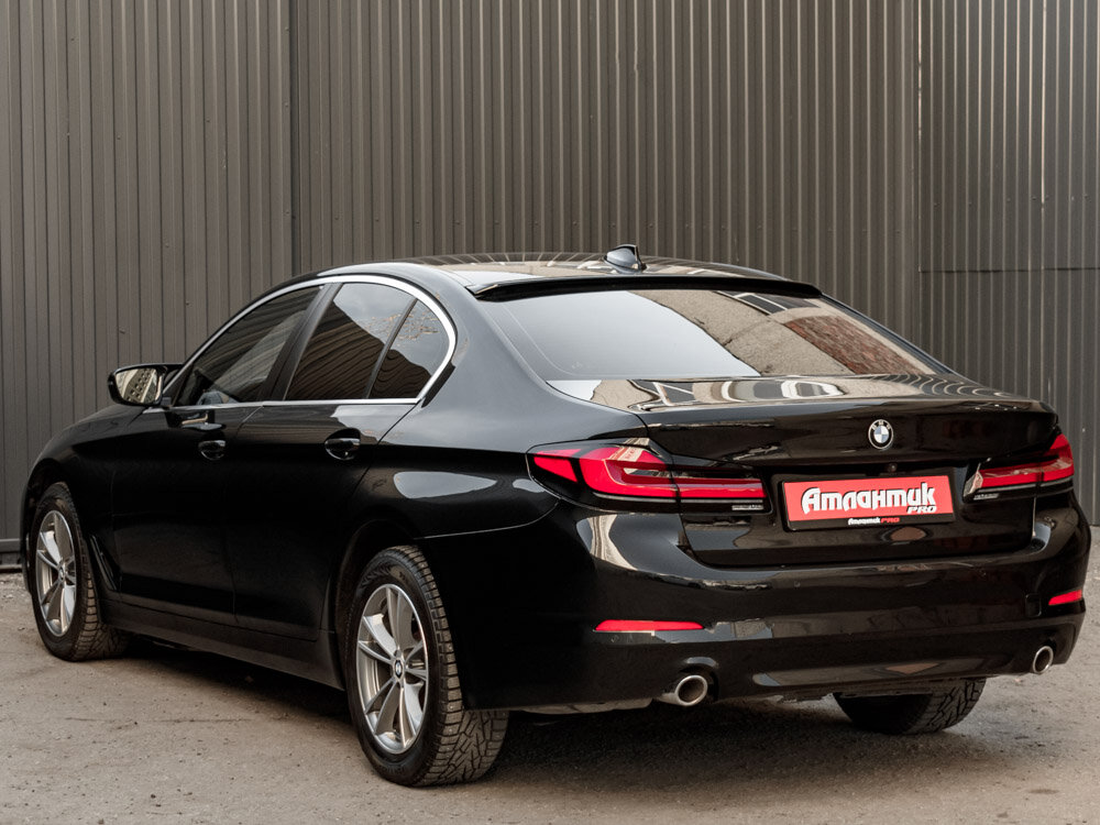 Купить BMW 5 серии 520d xDrive 2.0d AT (190 л.с.) 4WD, 2019 в Екатеренбурге