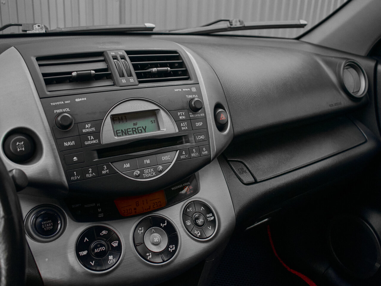 Купить Toyota RAV4 2.4 AT (170 л.с.) 4WD, 2007 в Екатеренбурге