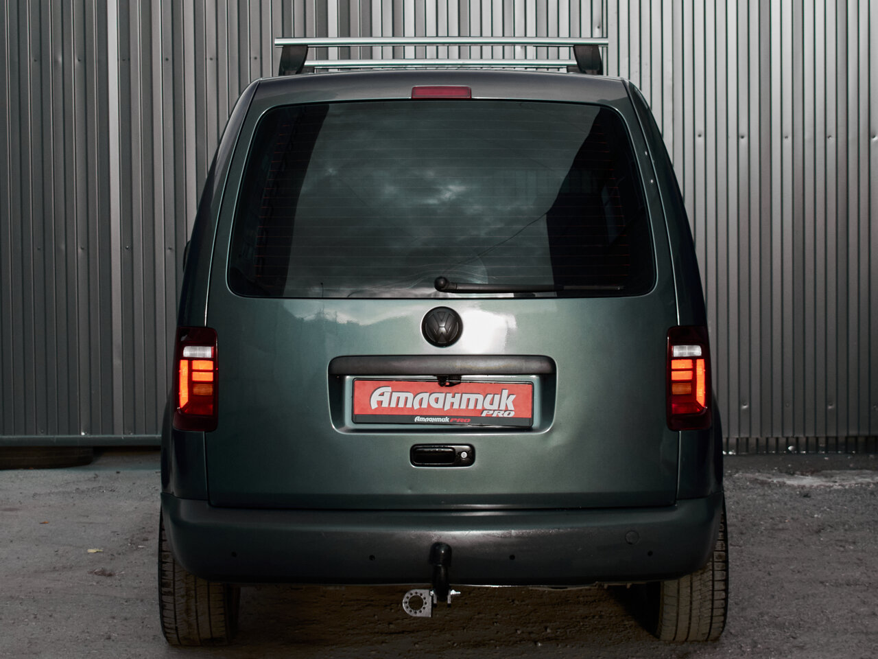 Купить Volkswagen Caddy 1.6 MT (102 л.с.), 2008 в Екатеренбурге