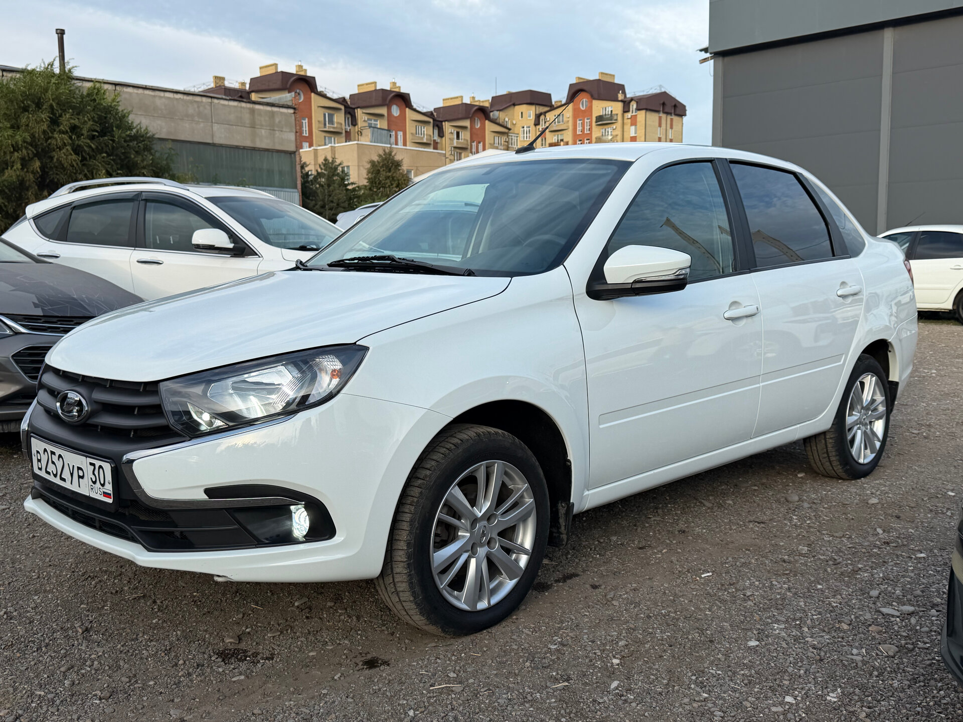 Lada (ВАЗ) Granta 