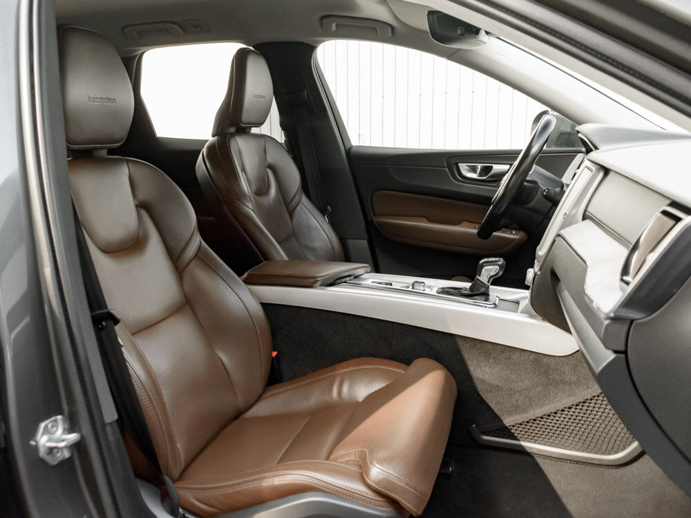 Купить Volvo XC60 2.0 AT (249 л.с.) 4WD, 2018 в Екатеренбурге