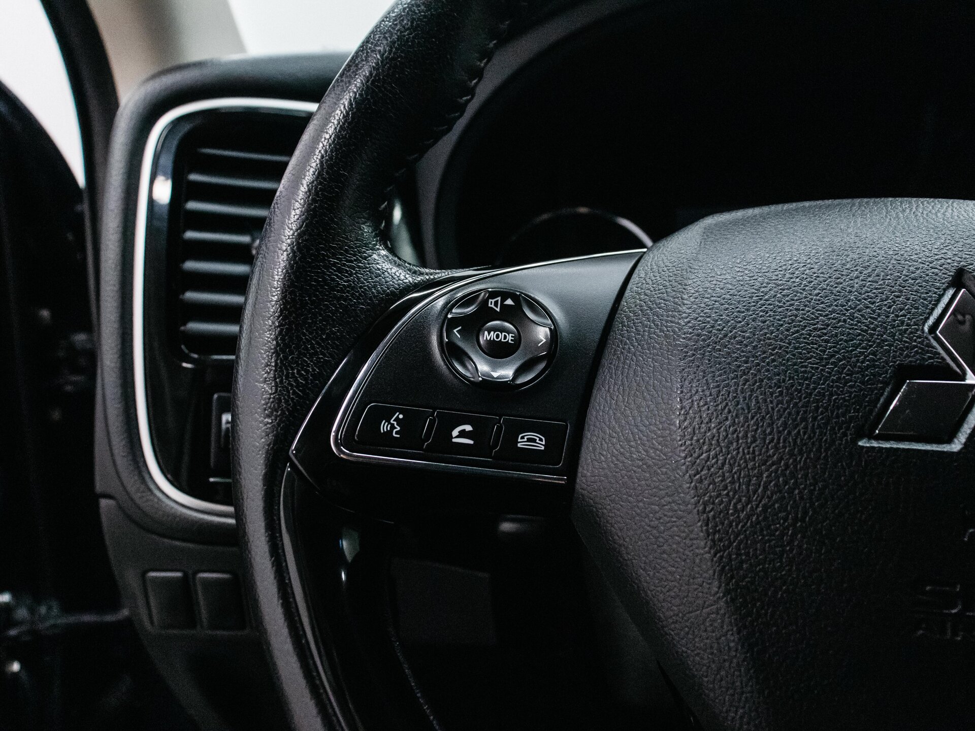 Mitsubishi Outlander 2019 18
