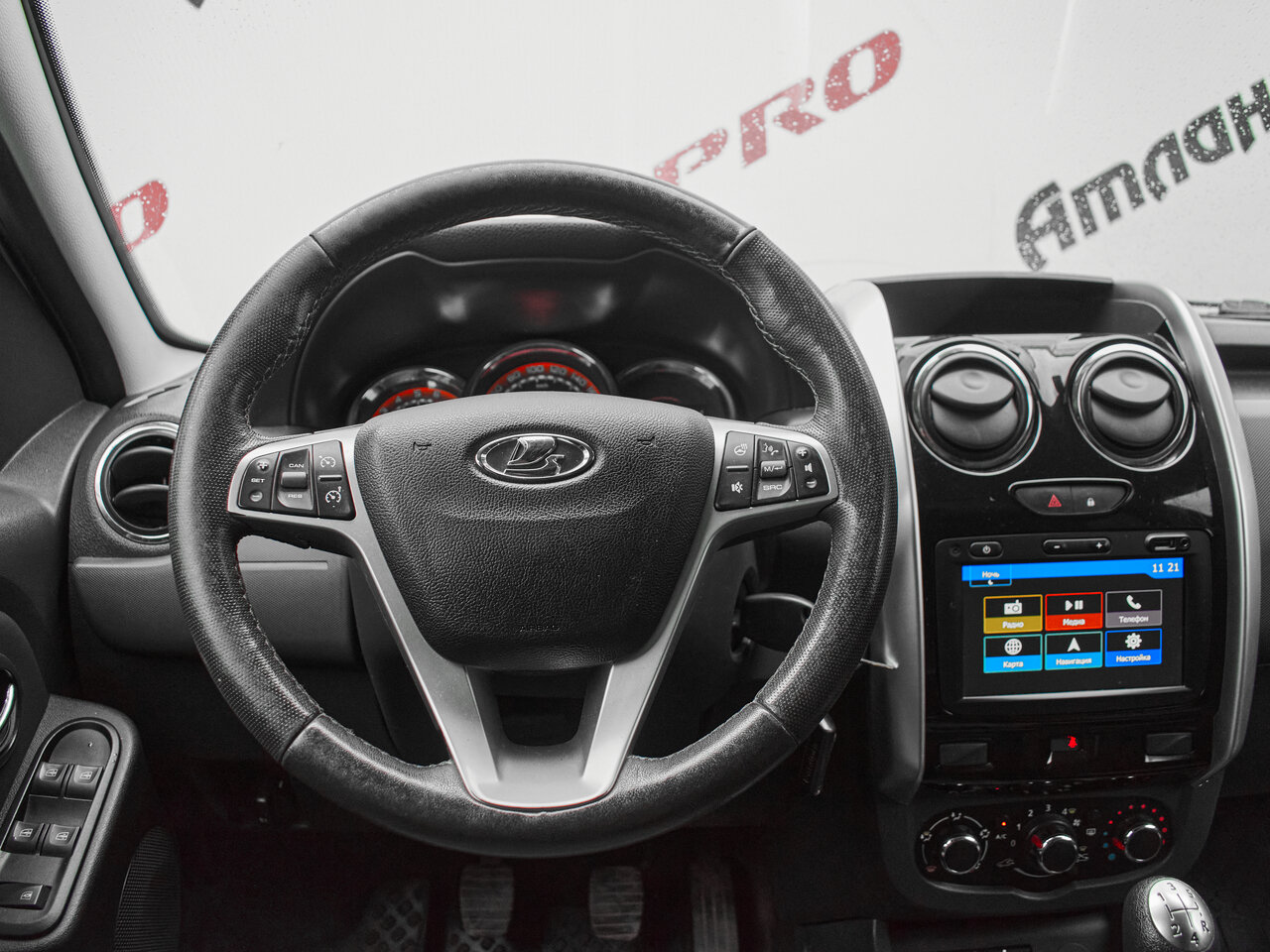 Купить Lada (ВАЗ) Largus Cross 1.6 MT (106 л.с.), 2021 в Екатеренбурге